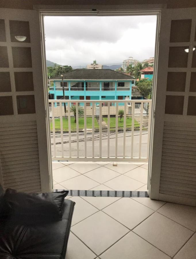 Lindo Ape 1 Min A Pe Da Areia Da Grande-o Perto! Com Varanda Apartamento Ubatuba